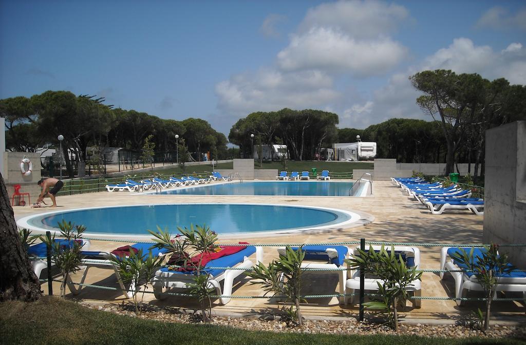 فندق Parque De Campismo Orbitur Guincho كاسكايس المظهر الخارجي الصورة